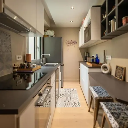 Studio Lumineux Et Cosy Avec Terrasse Dans Le 15e Parigi