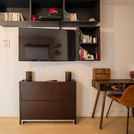 Appartamento Studio Lumineux Et Cosy Avec Terrasse Dans Le 15e *